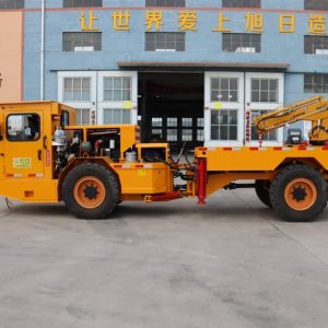 МНОГОФУНКЦИОНАЛЬНЫЙ АВТОМОБИЛЬ СО СМЕННЫМИ КАССЕТАМИ