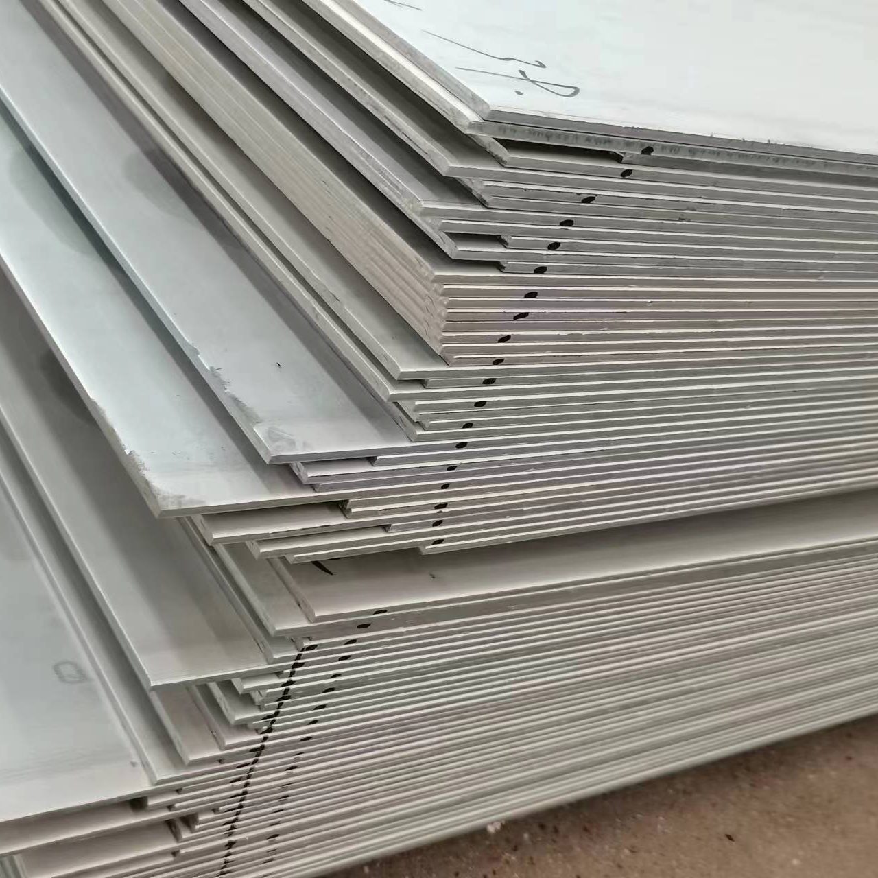 Лист нержавеющий